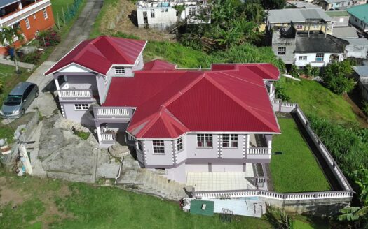Moore Park, PAIX BOUCHE – Picturesque 6 Bedroom Home With Offering Amazing Views