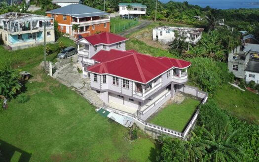 Moore Park, PAIX BOUCHE – Picturesque 6 Bedroom Home With Offering Amazing Views