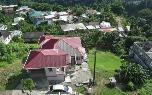 Moore Park, PAIX BOUCHE – Picturesque 6 Bedroom Home With Offering Amazing Views
