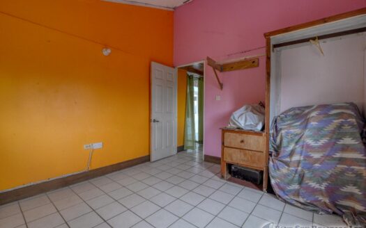 CORONA – 2 Floor, 6 Bedroom, 5 bath house in serene, central location on 1.10 Acre of lush property