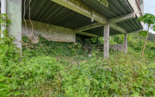 CORONA – 2 Floor, 6 Bedroom, 5 bath house in serene, central location on 1.10 Acre of lush property