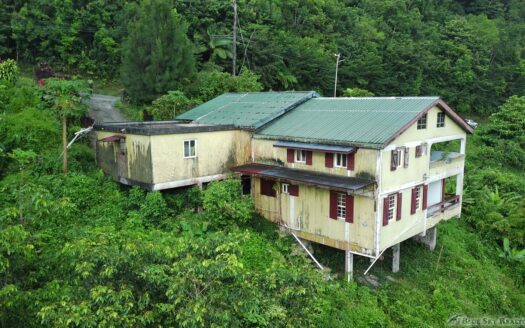 CORONA – 2 Floor, 6 Bedroom, 5 bath house in serene, central location on 1.10 Acre of lush property