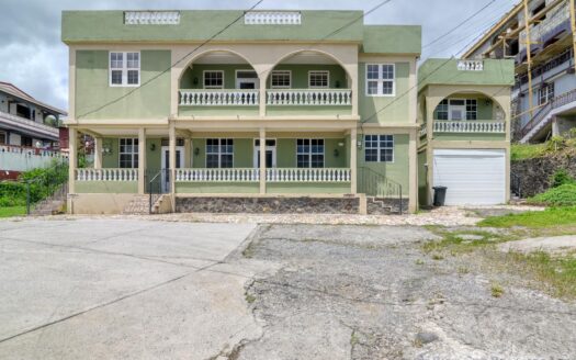 CHECKHALL – Versatile 6-Bedroom, 4-Apartment Property with Astounding Sea Vistas