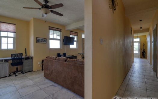 CHECKHALL – Versatile 6-Bedroom, 4-Apartment Property with Astounding Sea Vistas