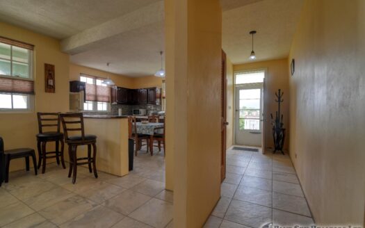 CHECKHALL – Versatile 6-Bedroom, 4-Apartment Property with Astounding Sea Vistas