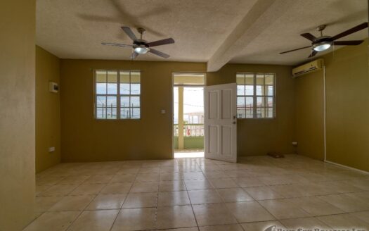 CHECKHALL – Versatile 6-Bedroom, 4-Apartment Property with Astounding Sea Vistas