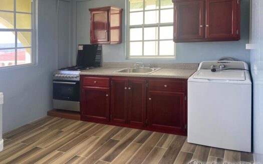 CHECKHALL – Versatile 6-Bedroom, 4-Apartment Property with Astounding Sea Vistas