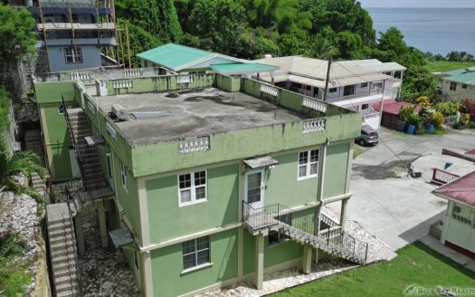 CHECKHALL – Versatile 6-Bedroom, 4-Apartment Property with Astounding Sea Vistas