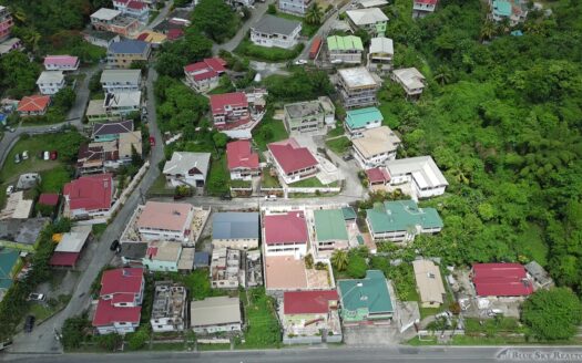 CHECKHALL – Versatile 6-Bedroom, 4-Apartment Property with Astounding Sea Vistas