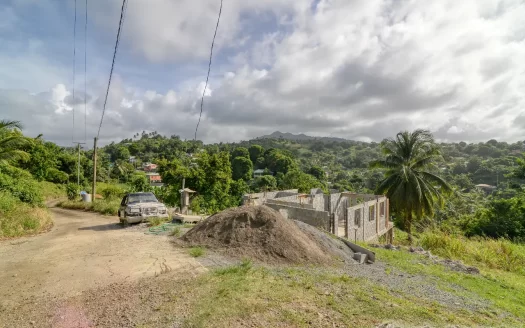 MARIGOT, Sam’s Gutter – 10,070.sq.ft. Large Prime Residential Lot