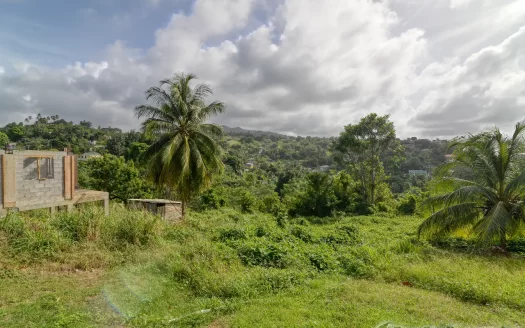 MARIGOT, Sam’s Gutter – 10,070.sq.ft. Large Prime Residential Lot