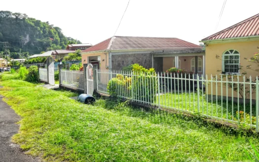 ELMSHALL – Semi-Furnished 4 Bedroom, 2 Bath Standalone House For Rent