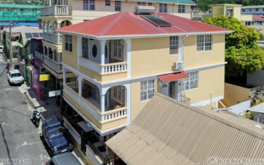 Fields Lane, ROSEAU – 3 Floor Elegant Home With Commercial Ground Floor On 1,185 sq.ft.