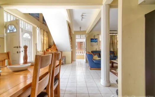 Fields Lane, ROSEAU – 3 Floor Elegant Home With Commercial Ground Floor On 1,185 sq.ft.