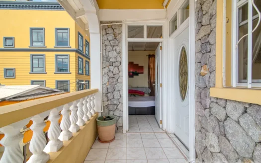 Fields Lane, ROSEAU – 3 Floor Elegant Home With Commercial Ground Floor On 1,185 sq.ft.