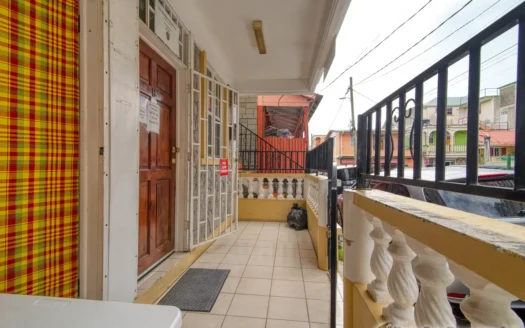 Fields Lane, ROSEAU – 3 Floor Elegant Home With Commercial Ground Floor On 1,185 sq.ft.