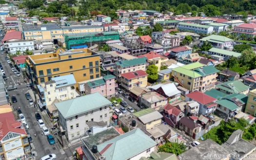 Fields Lane, ROSEAU – 3 Floor Elegant Home With Commercial Ground Floor On 1,185 sq.ft.