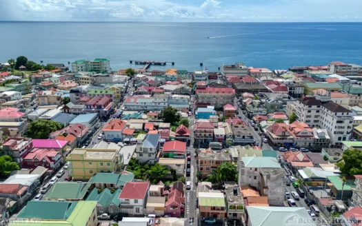 Fields Lane, ROSEAU – 3 Floor Elegant Home With Commercial Ground Floor On 1,185 sq.ft.