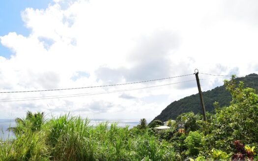 Geneva, GRAND BAY – 3 Bedroom Bungalow Fixer On 7,160.sq.ft. With Sea View