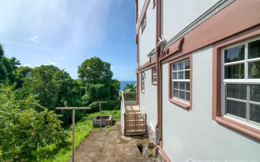 CHECKHALL – 3 Floor, 8 Bedroom Premier Sea View Residence & Income Suite