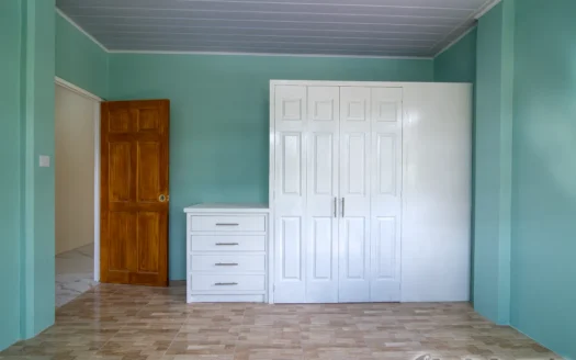 CHECKHALL – 3 Floor, 8 Bedroom Premier Sea View Residence & Income Suite