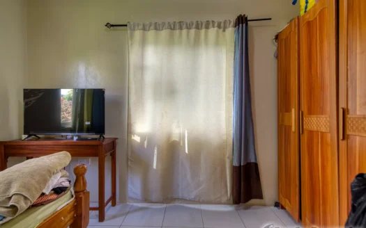 15th Street, CANEFIELD – 3 Floor, 7 Bedroom Sea View Residence