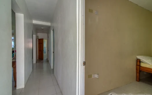 15th Street, CANEFIELD – 3 Floor, 7 Bedroom Sea View Residence