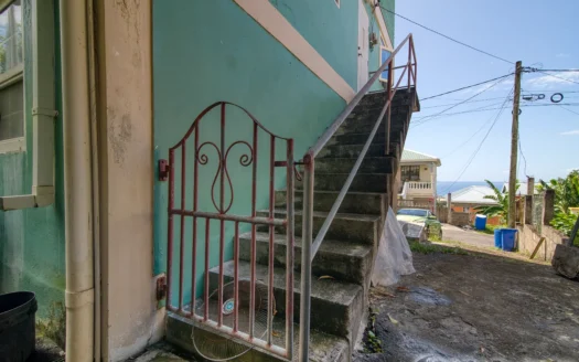 15th Street, CANEFIELD – 3 Floor, 7 Bedroom Sea View Residence