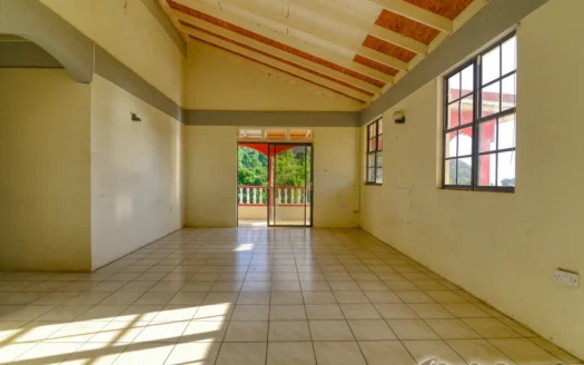 CASTLE COMFORT – 3 Bedroom Spacious Bungalow On Generous Lot with High-Potential Ground Floor