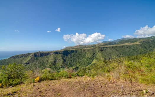 MACOUCHERIE – 3.945 Acres of Gently Sloping Hillside with Astounding Views