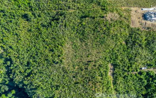 MACOUCHERIE – 3.945 Acres of Gently Sloping Hillside with Astounding Views