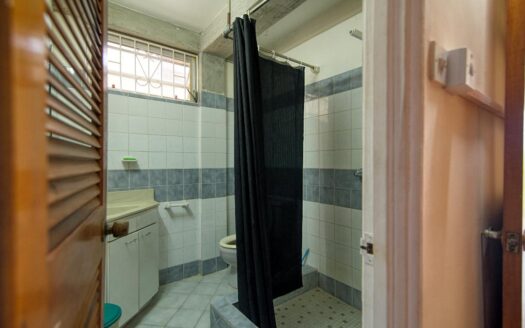 PICARD, Portsmouth – 8 Bedroom Double Apartment Buildings On 1 Acre