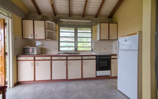 PICARD, Portsmouth – 8 Bedroom Double Apartment Buildings On 1 Acre