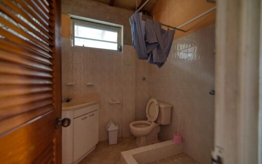 PICARD, Portsmouth – 8 Bedroom Double Apartment Buildings On 1 Acre