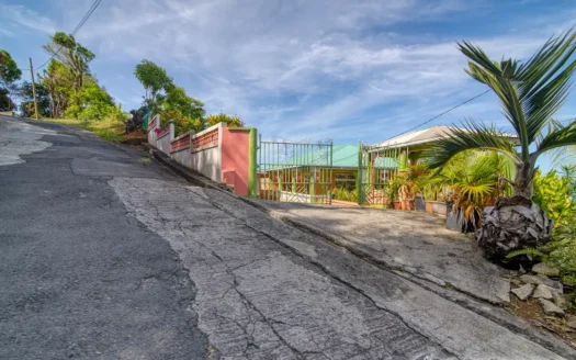 THIBOUD – Adorable 2 Floor 3 Bedroom Hillside Property on 9,263.sq.ft. Offering Panoramic Ocean Views