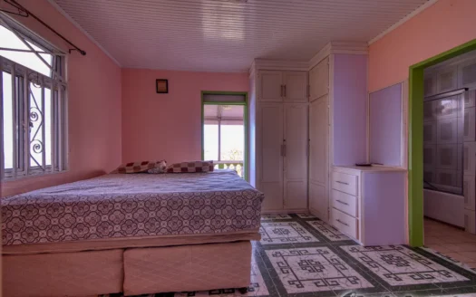 THIBOUD – Adorable 2 Floor 3 Bedroom Hillside Property on 9,263.sq.ft. Offering Panoramic Ocean Views