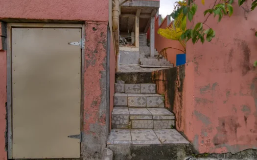 THIBOUD – Adorable 2 Floor 3 Bedroom Hillside Property on 9,263.sq.ft. Offering Panoramic Ocean Views