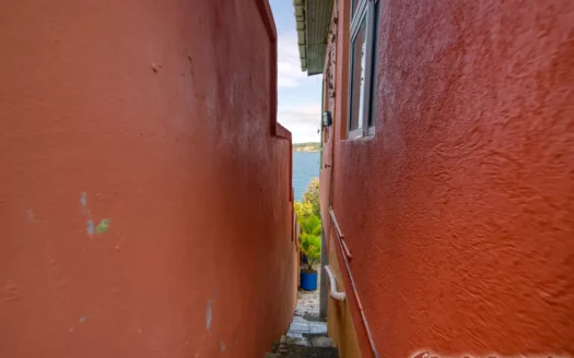 THIBOUD – Adorable 2 Floor 3 Bedroom Hillside Property on 9,263.sq.ft. Offering Panoramic Ocean Views