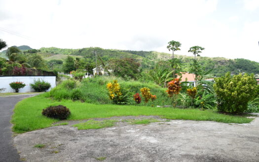 BELFAST – 6,312 SQUARE FEET VACANT SEA VIEW LOT