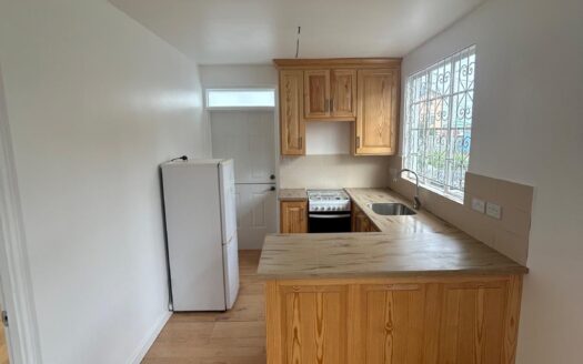 POTTERSVILLE – Newly Renovated Bungalow for Sale