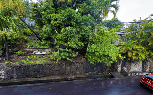 3 BEDROOM FURNISHED HOME FOR RENT IN ROSEAU