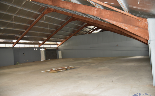 Prime Commercial Warehouse and Office Space for Rent in Fond Cole