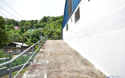 Prime Commercial Warehouse and Office Space for Rent in Fond Cole