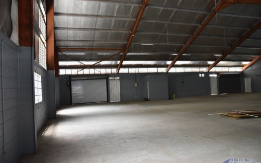 Prime Commercial Warehouse and Office Space for Rent in Fond Cole